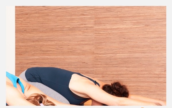 20 beginners yoga poses anyone can do (1)