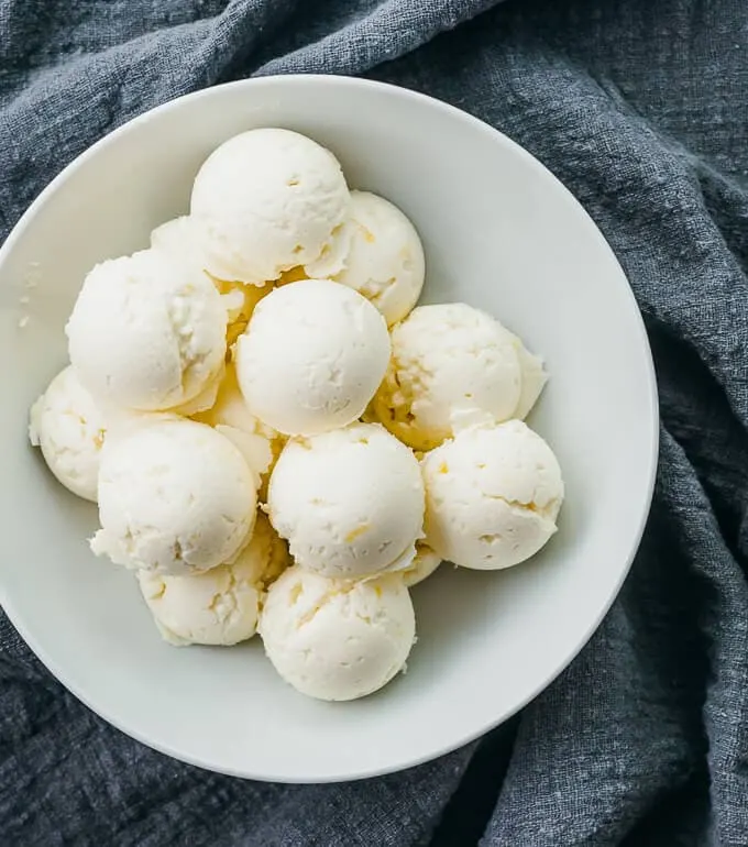 Lemon Cheesecake Fat Bombs