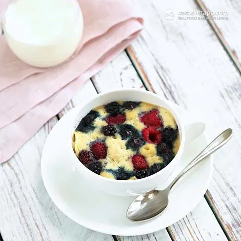 Berry Mug Cake