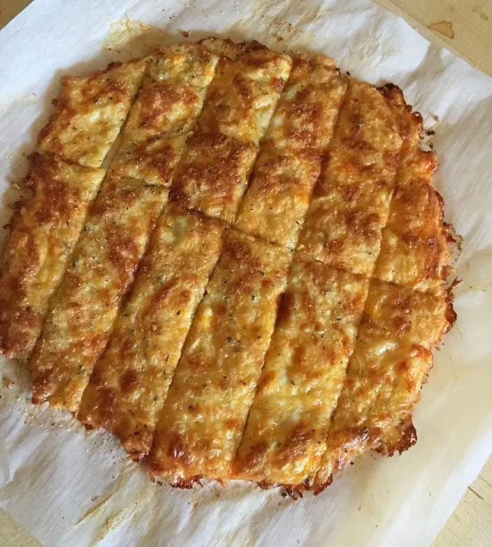 Low Carb Cheesy Bread