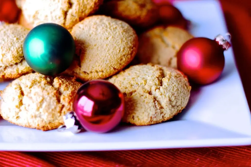 Vanilla Almond Christmas Cookies
