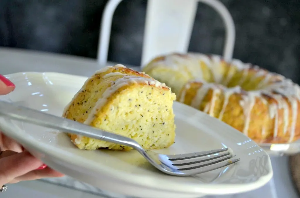 Lemon Poppy Seed Bundt Cake