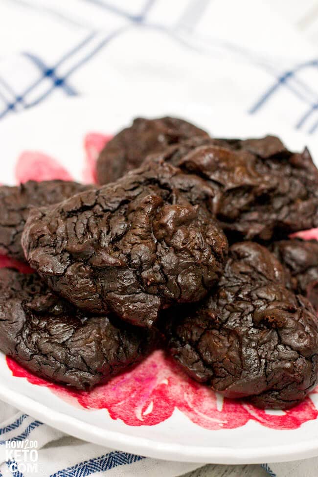Melt-in-Your-Mouth Keto Chocolate Cookies