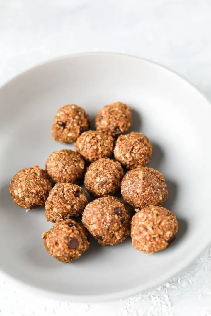 banana protein balls