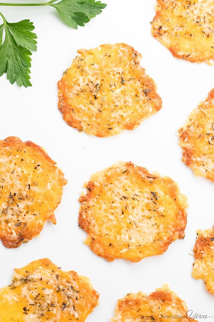 Baked Cheddar Parmesan Crisps