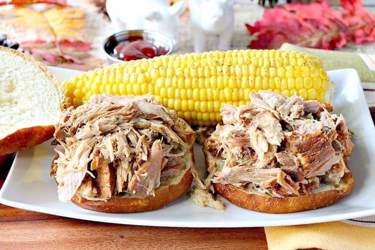 Slow Cooker Pulled Pork Sandwiches