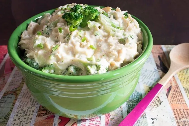 Slow Cooker Creamy Chicken