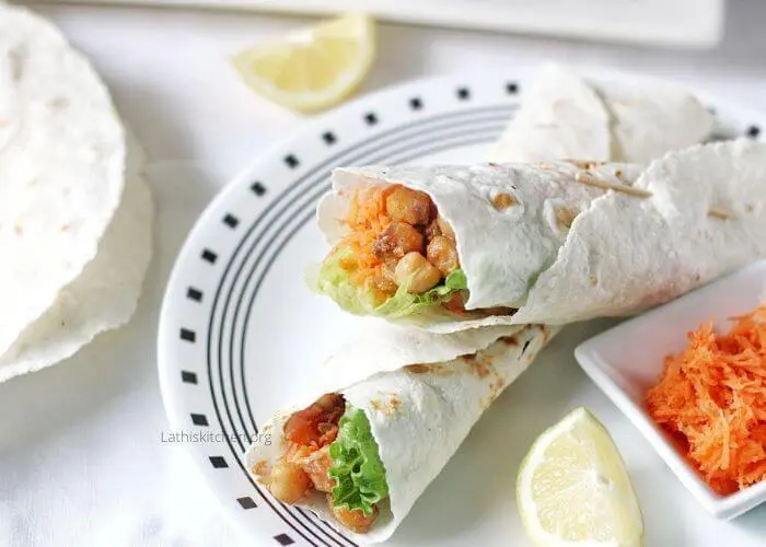 Vegan Wraps With Curried Chickpeas