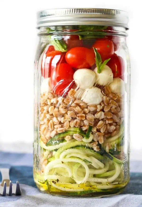 Zucchini Noodle Mason Jar Salad