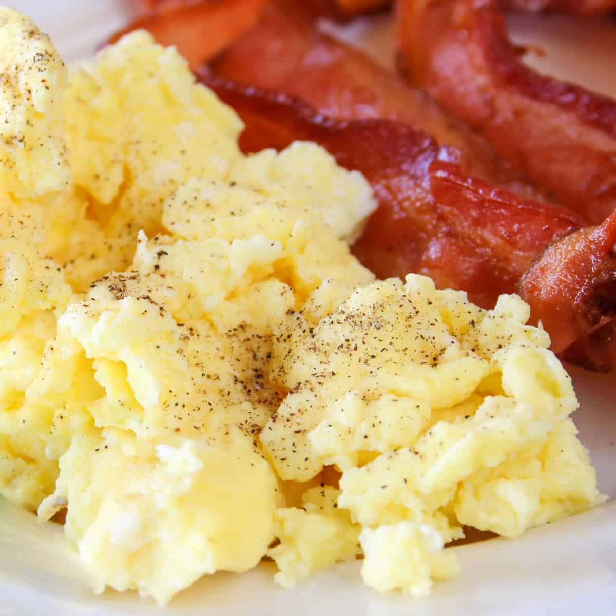 Cream Cheese Scrambled Eggs