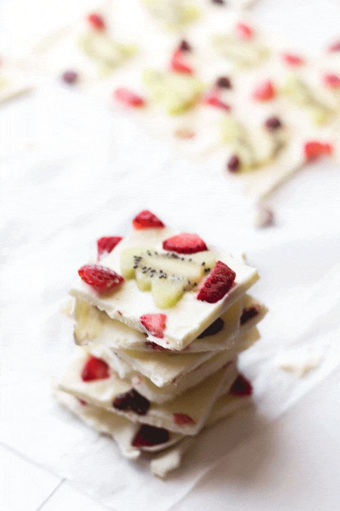 Frozen Yogurt Bark