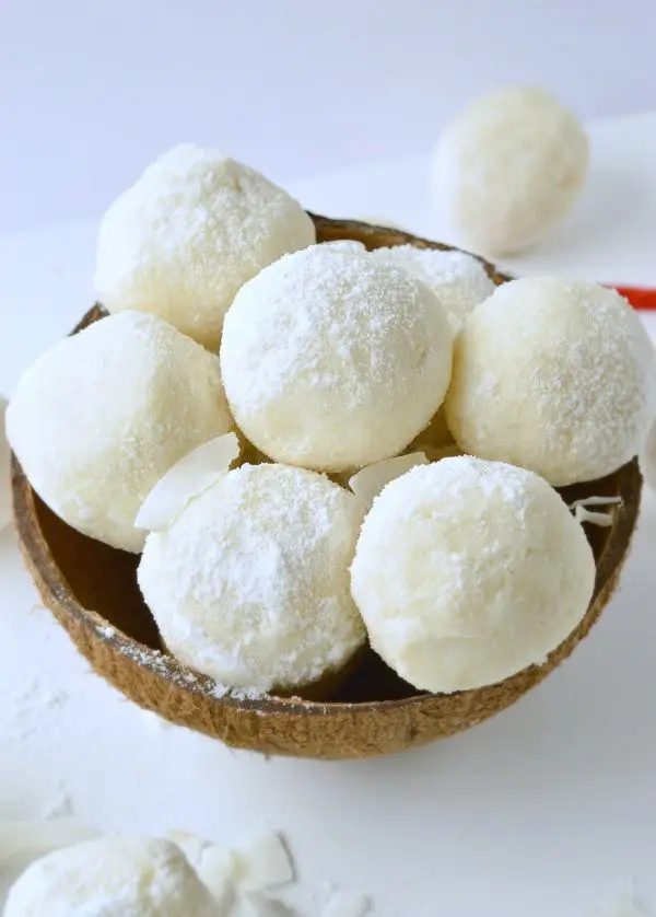 No-Bake Coconut Balls