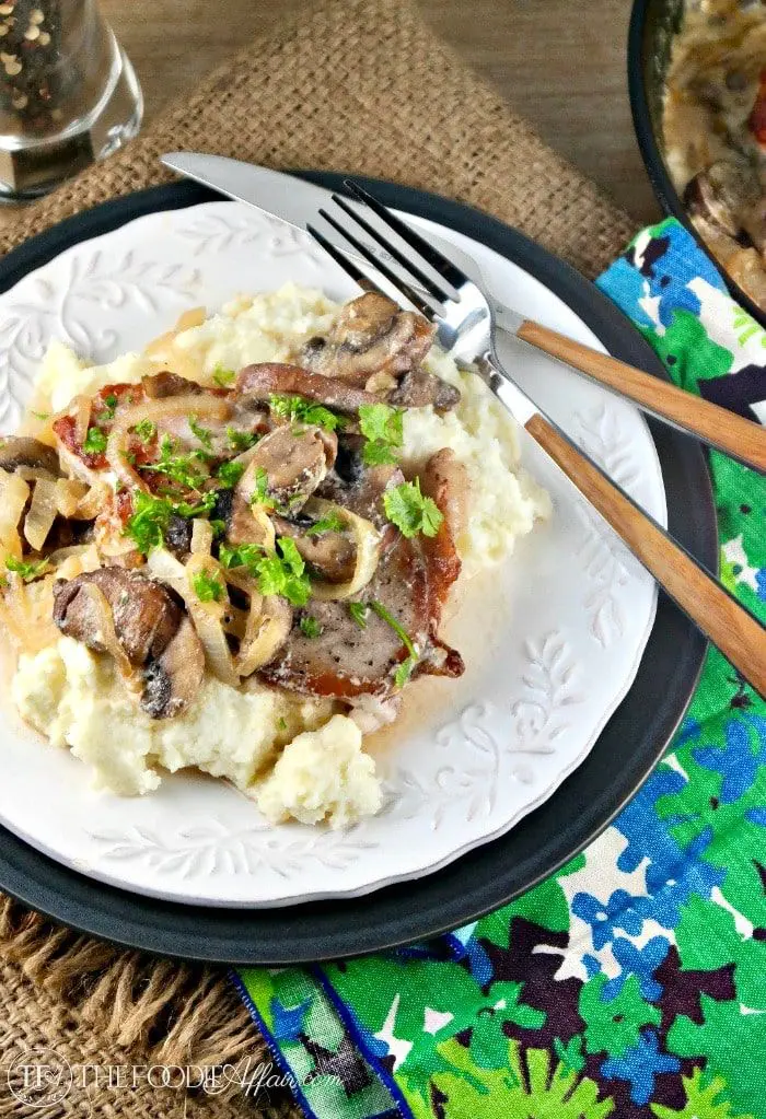 Pork Chops With Mushroom Cream Sauce