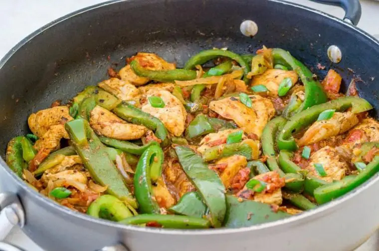 Garlic Chili Chicken & Peppers Stir Fry