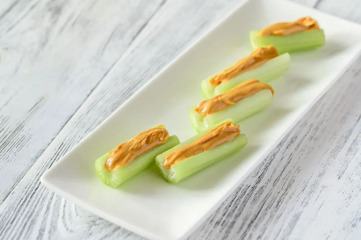 Celery sticks and peanut butter