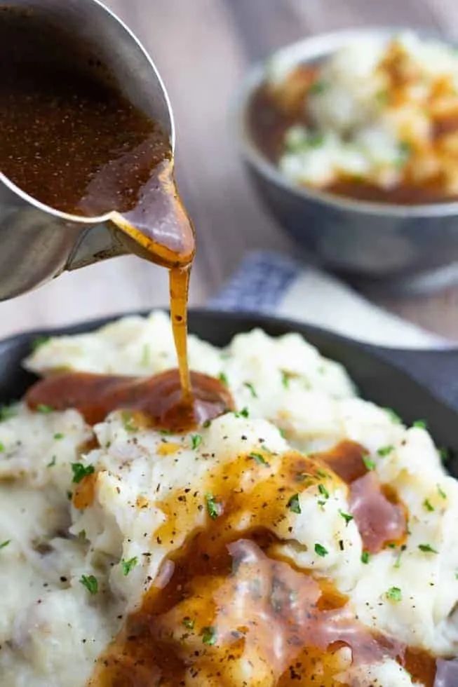 Easy Vegan Brown Gravy