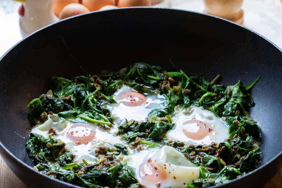 spinach with eggs