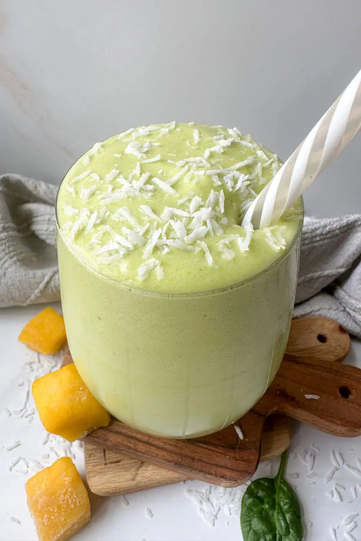 mango and spinach smoothie