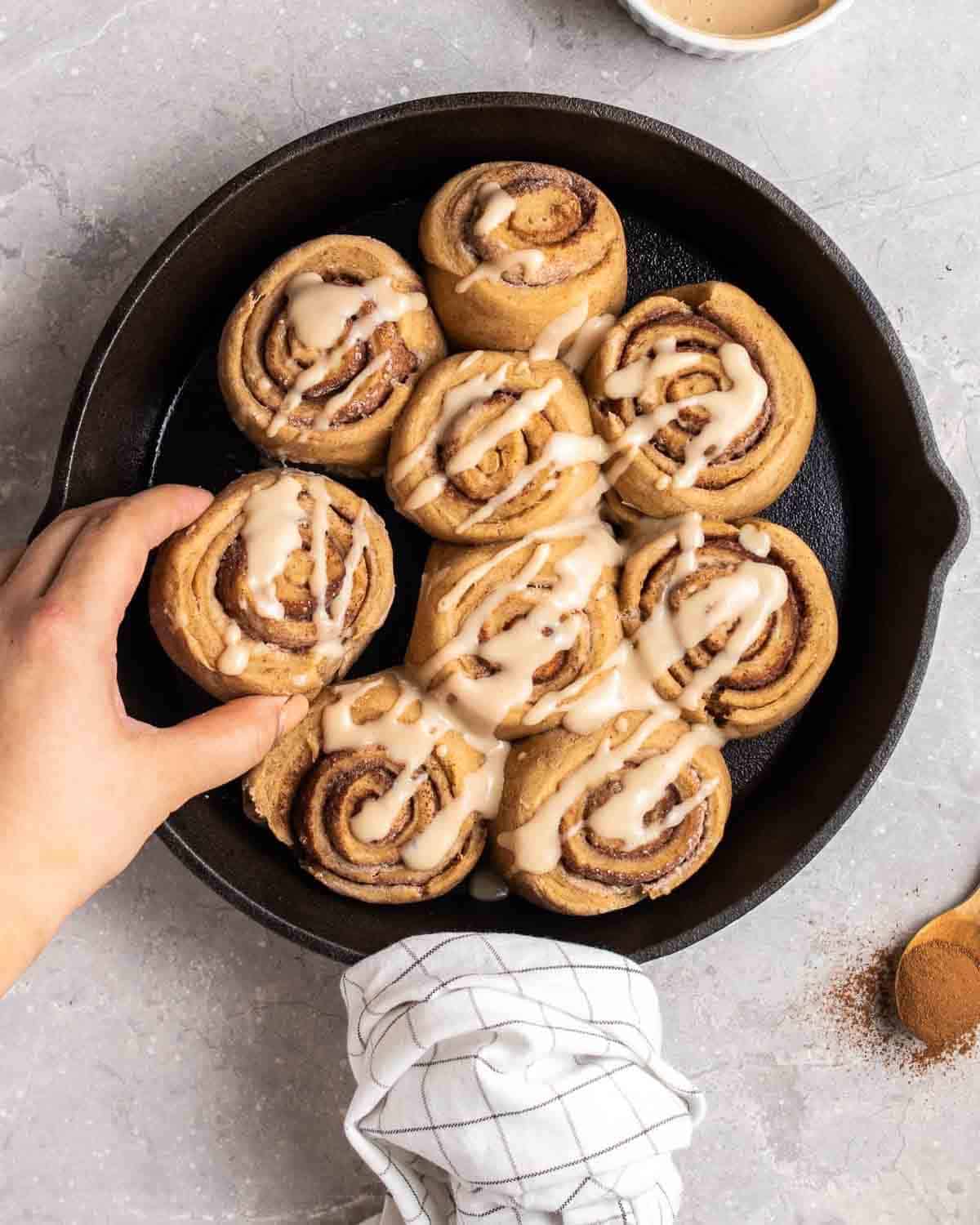 protein cinnamon rolls