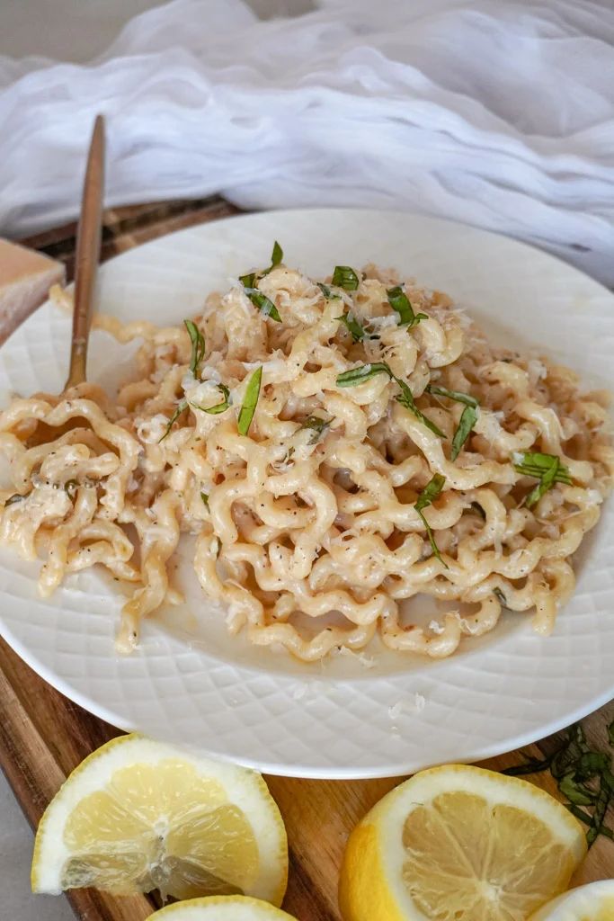 creamy lemon garlic pasta