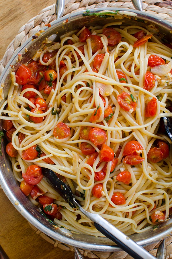 pasta with cherry tomatoes