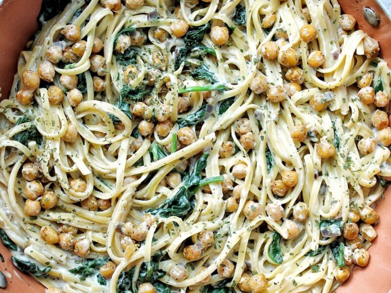 creamy chickpea spinach pasta