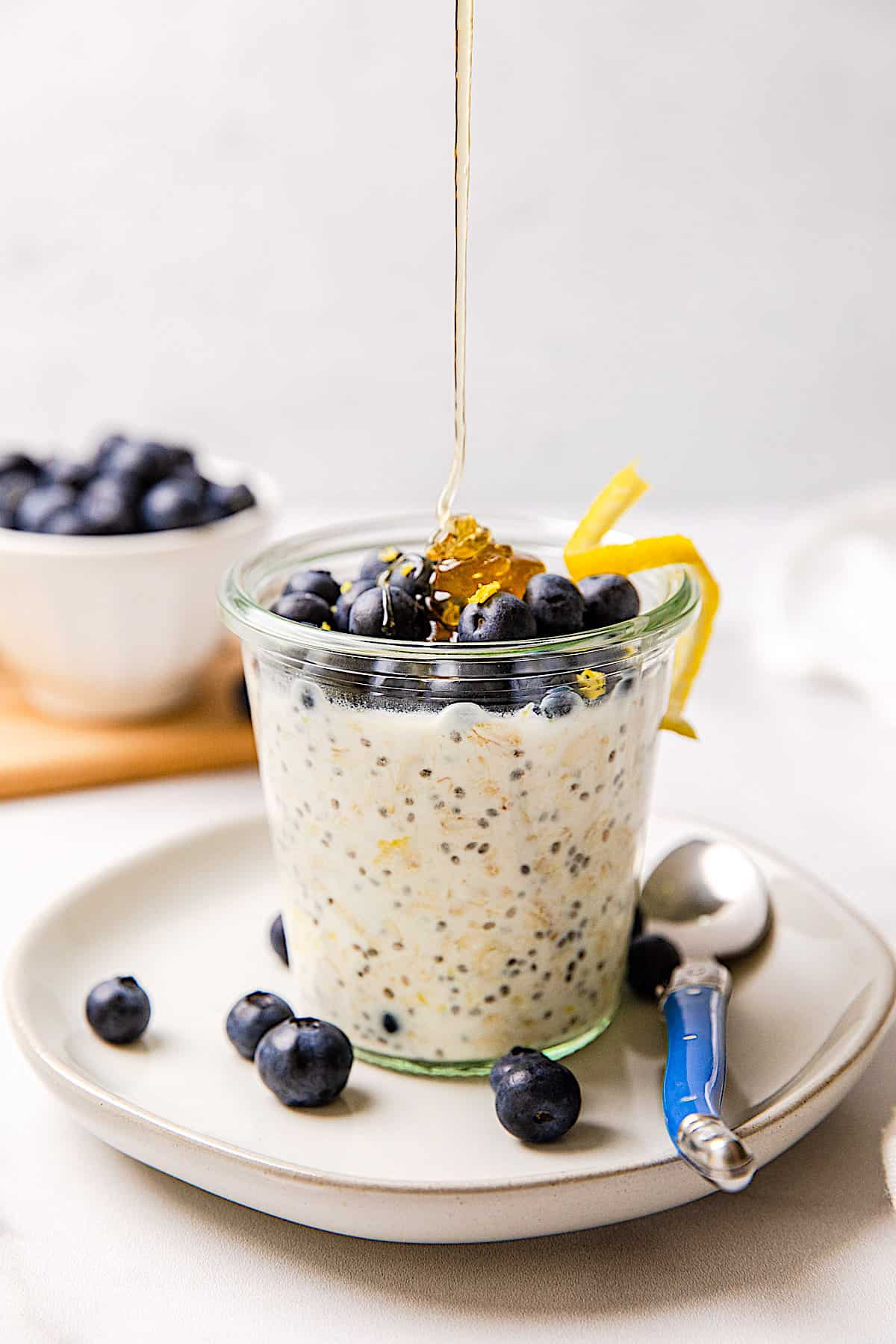 lemon blueberry overnight oats