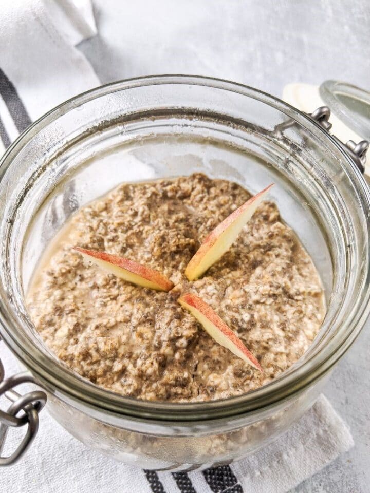 apple cinnamon overnight oats