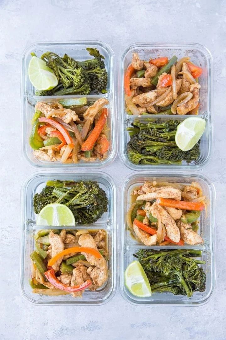 chicken fajita meal prep bowls