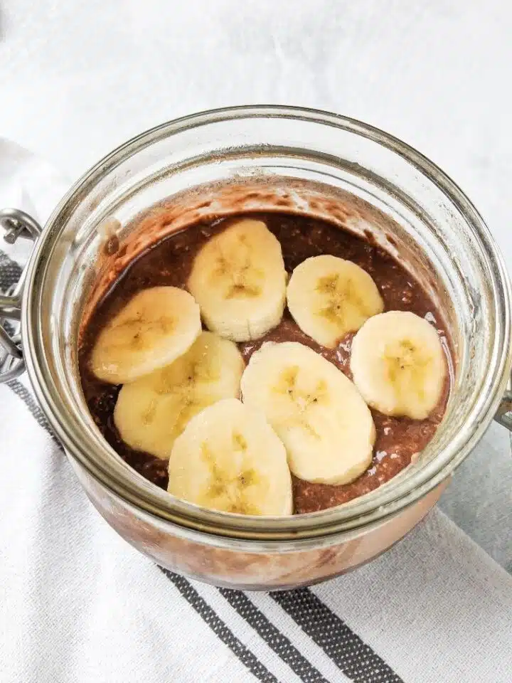 chocolate protein overnight oats