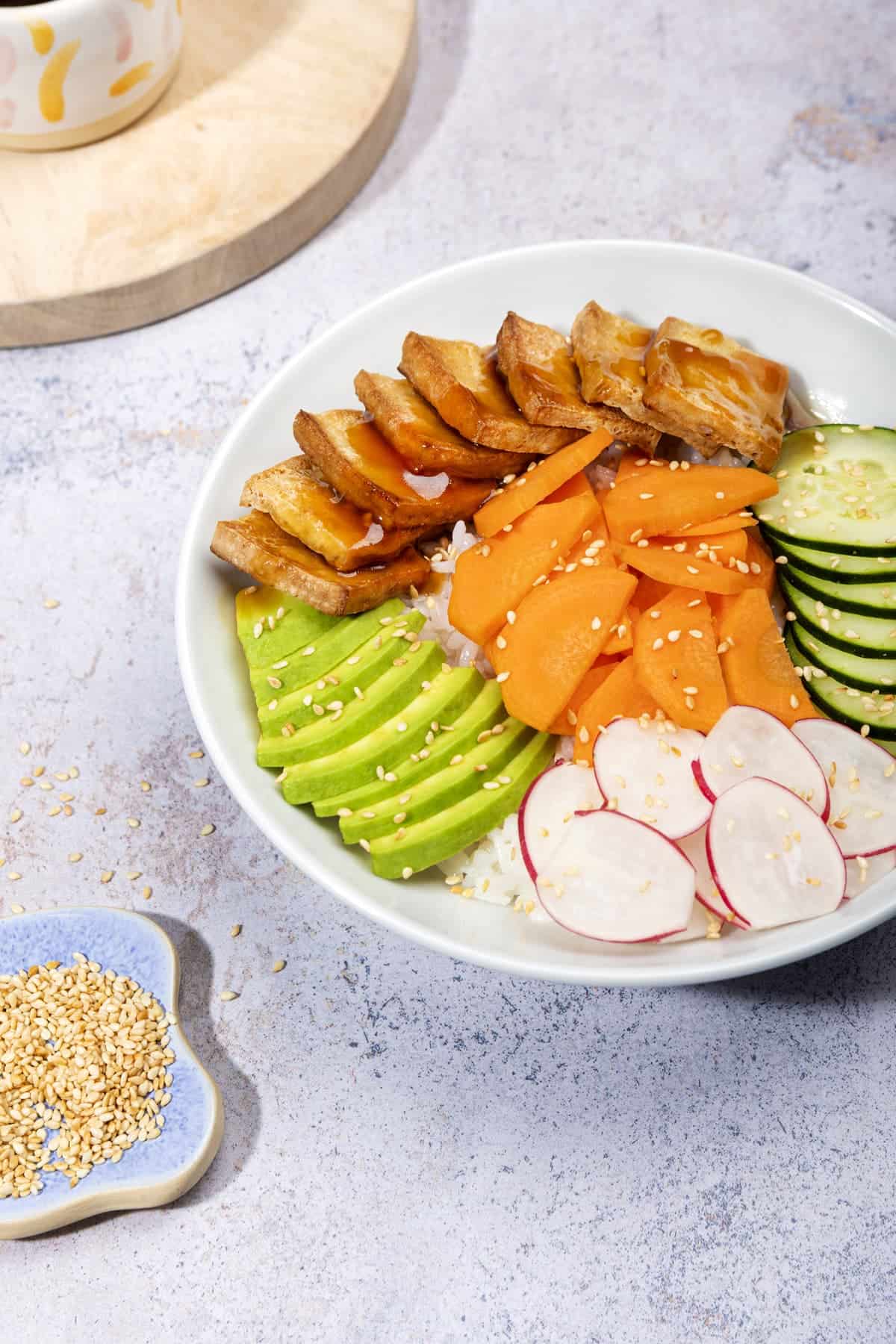 vegan poke bowl with tofu