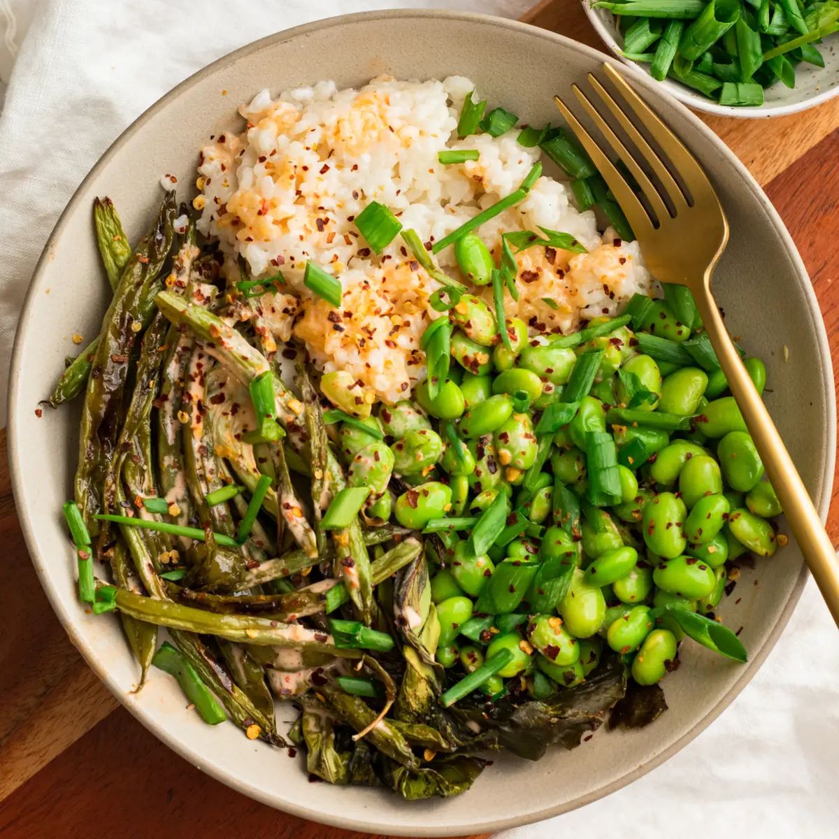 vegan edamame poke bowl