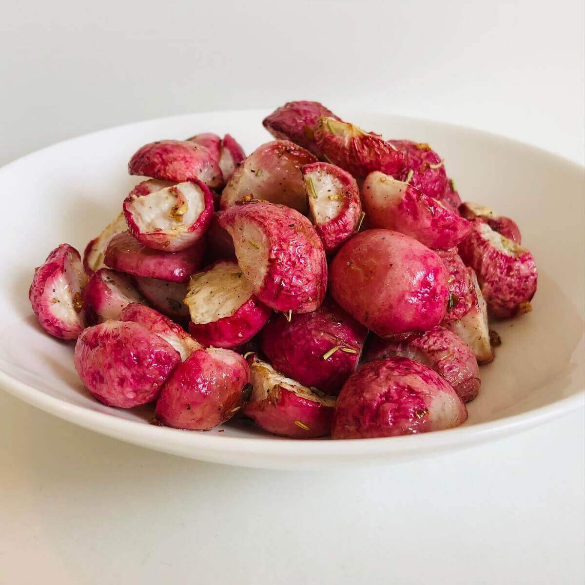 garlic roasted radishes
