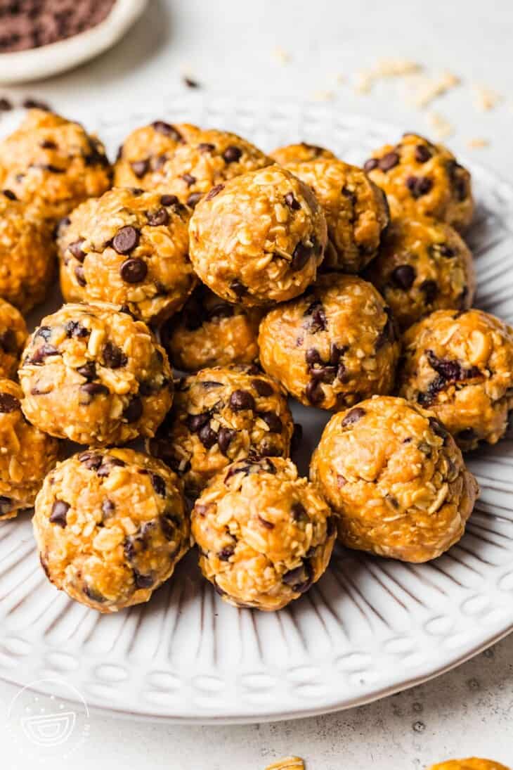 oatmeal balls with peanut butter