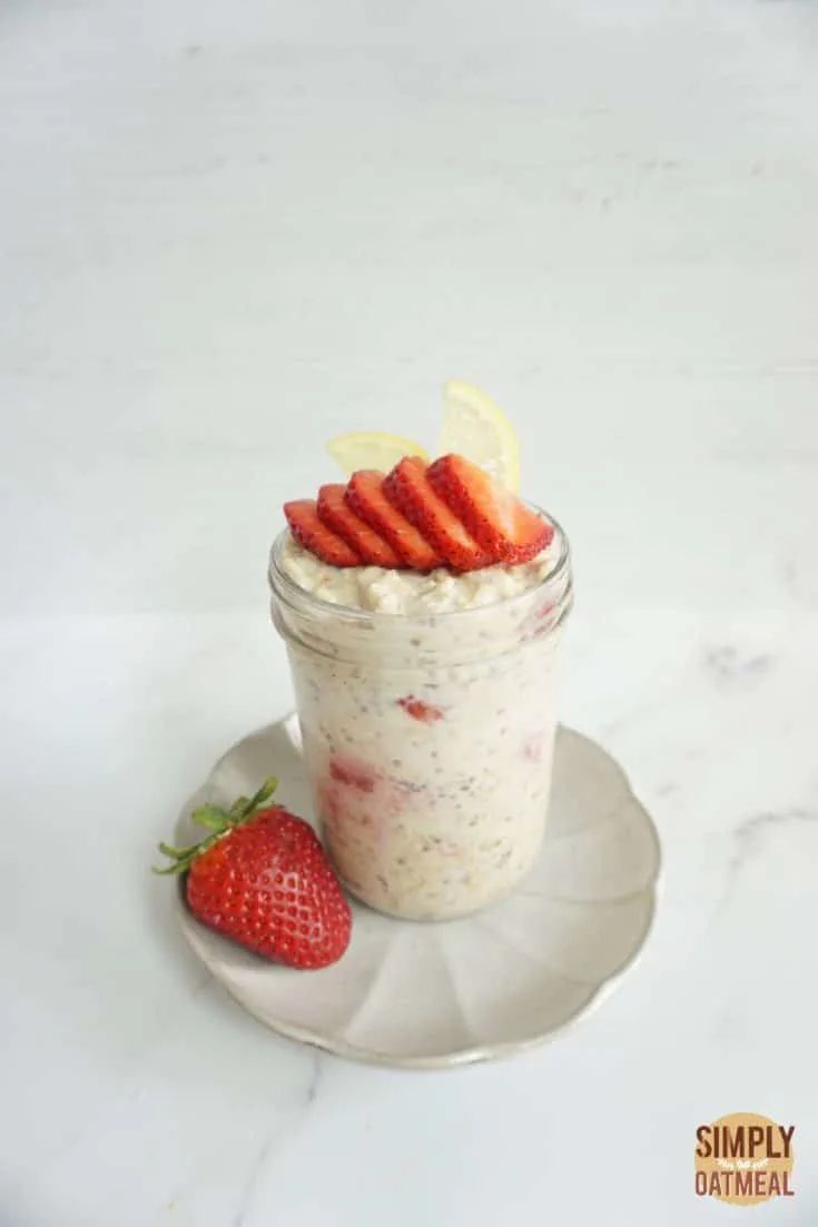 Lemon Strawberry Overnight Oats