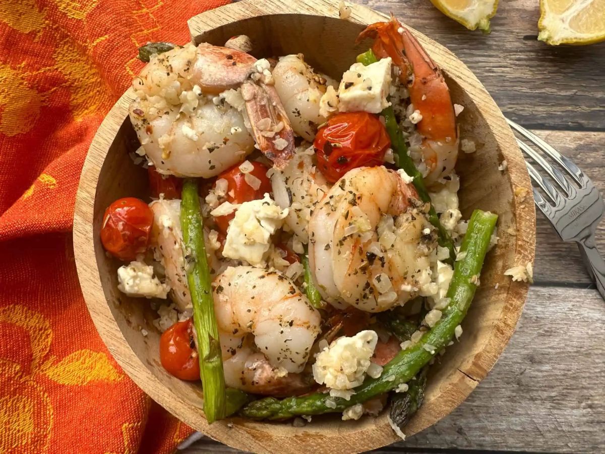 Mediterranean Shrimp Bowls with Cauliflower Rice