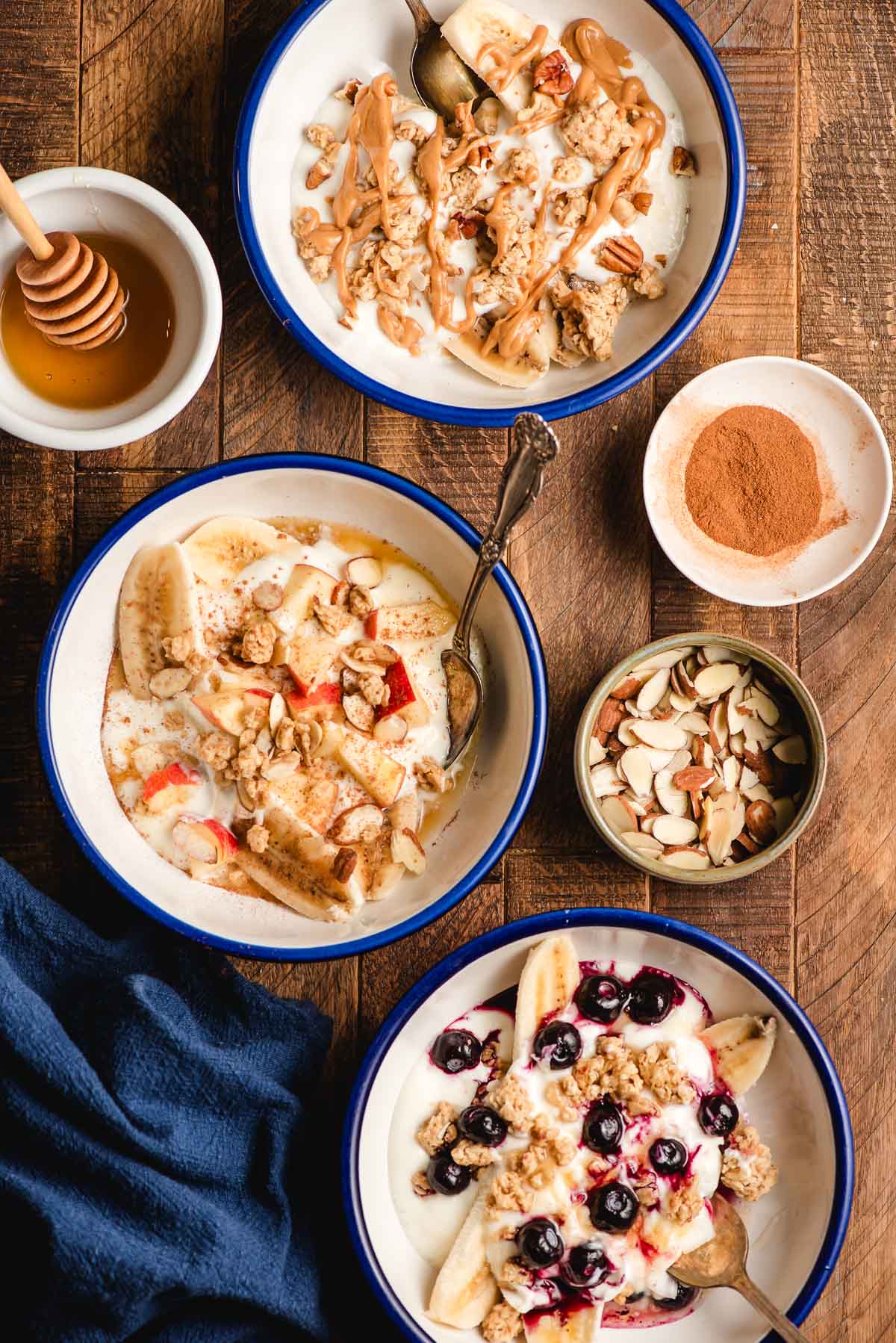 Healthy Breakfast Banana Splits