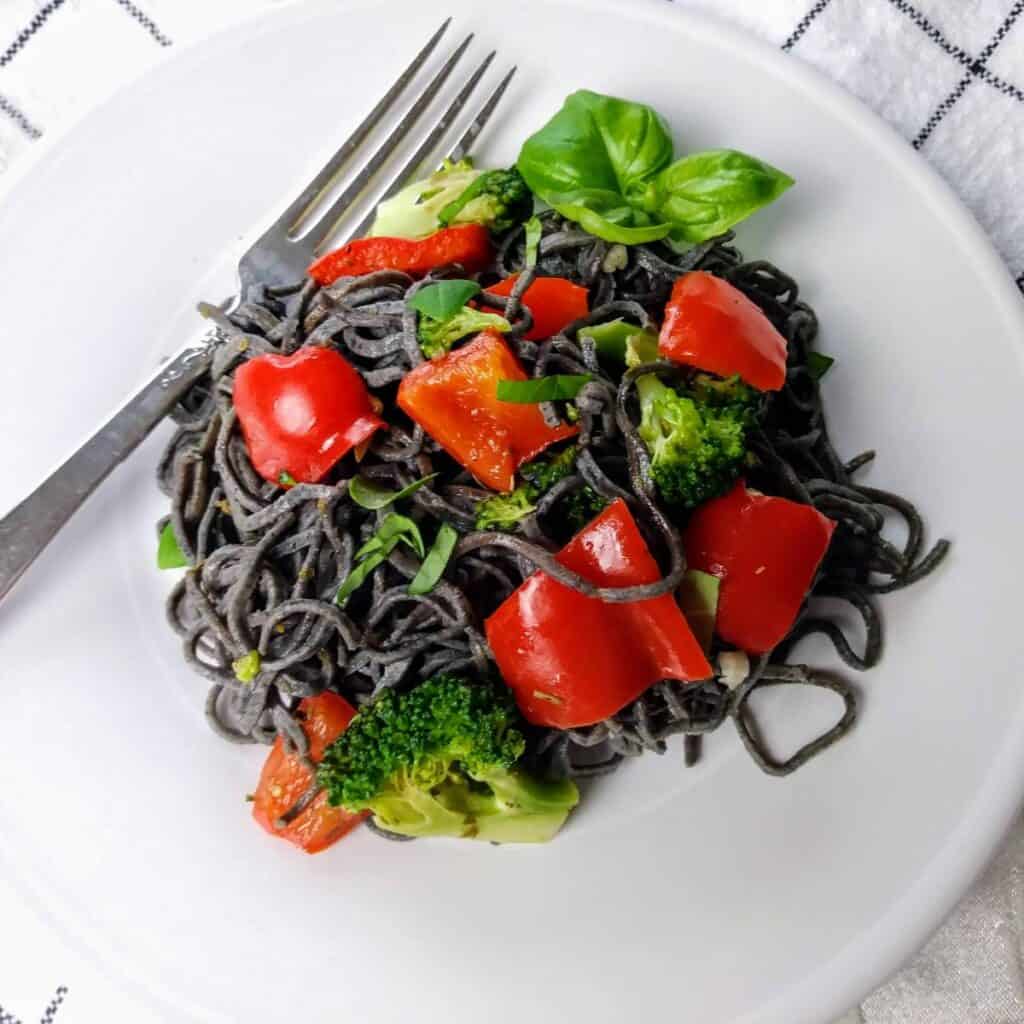  High Protein Pasta with Broccoli and Red Peppers