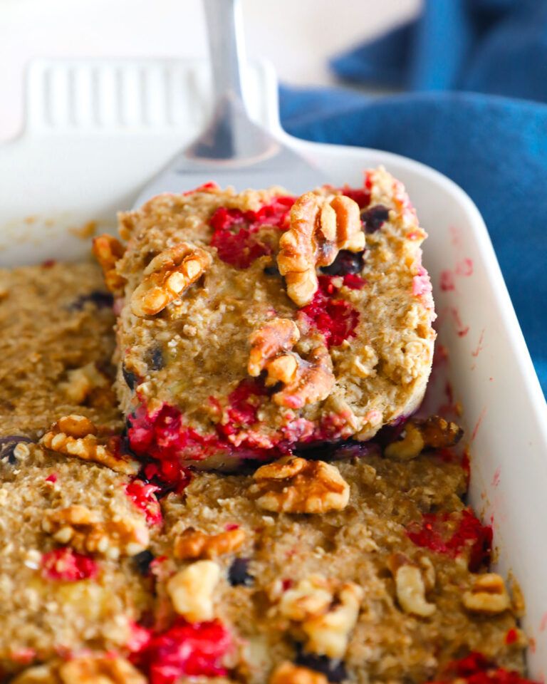  Baked Oatmeal with Berries