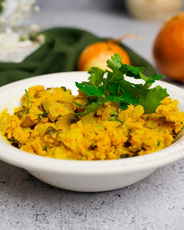 Chickpea Scramble Breakfast Bowl