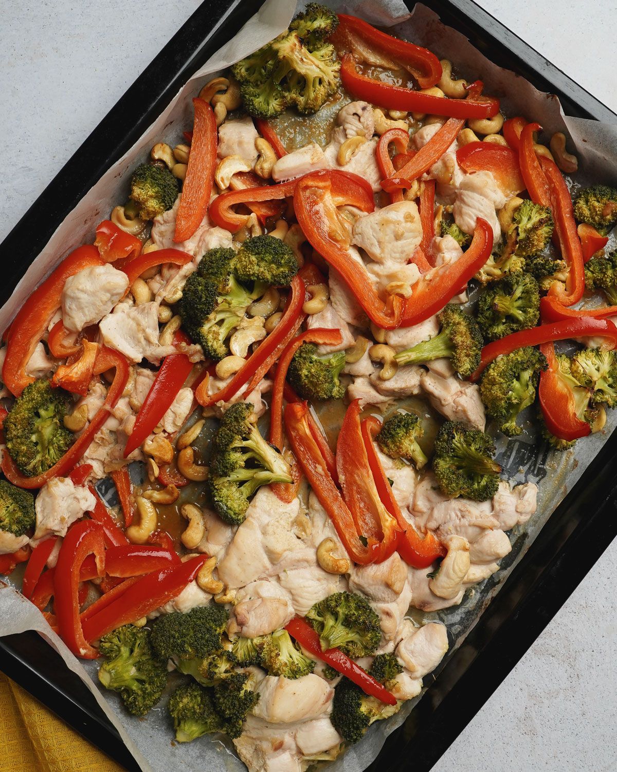 sheet pan cashew chicken