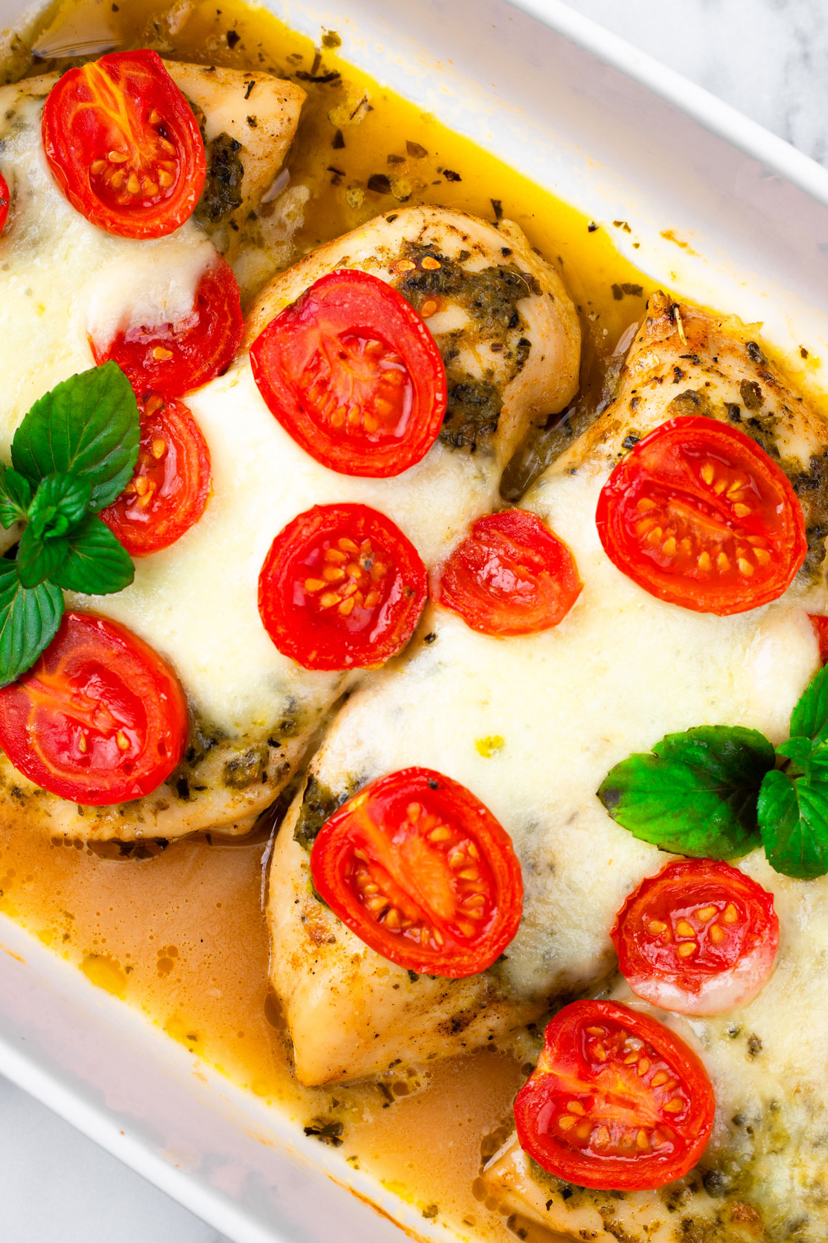 baked pesto mozzarella chicken