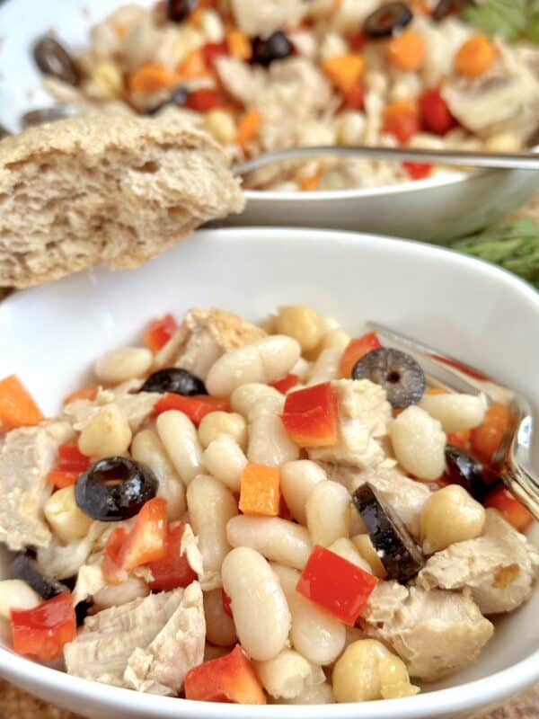  Tuna and Cannellini Bean Salad