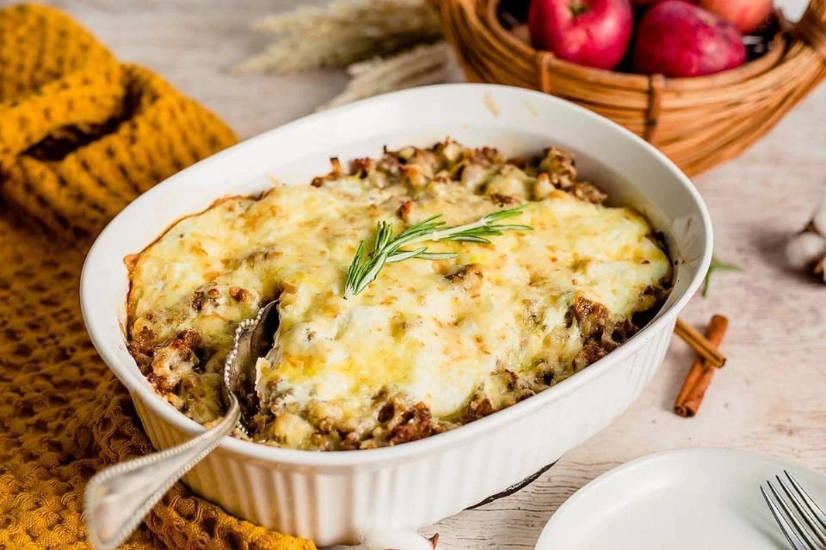 17. Apple Gouda and Sausage Breakfast Casserole