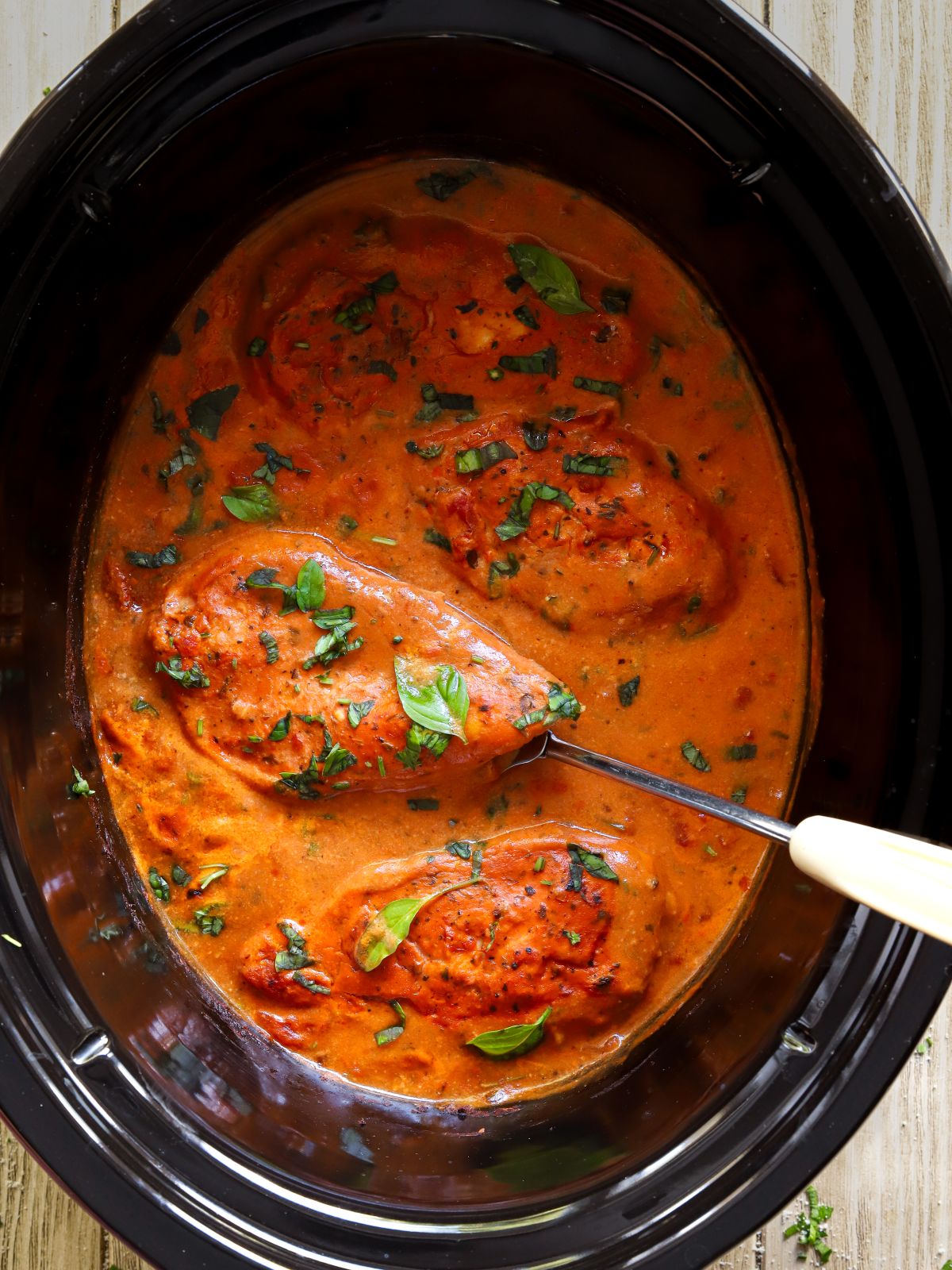 Crockpot Creamy Tomato Basil Chicken